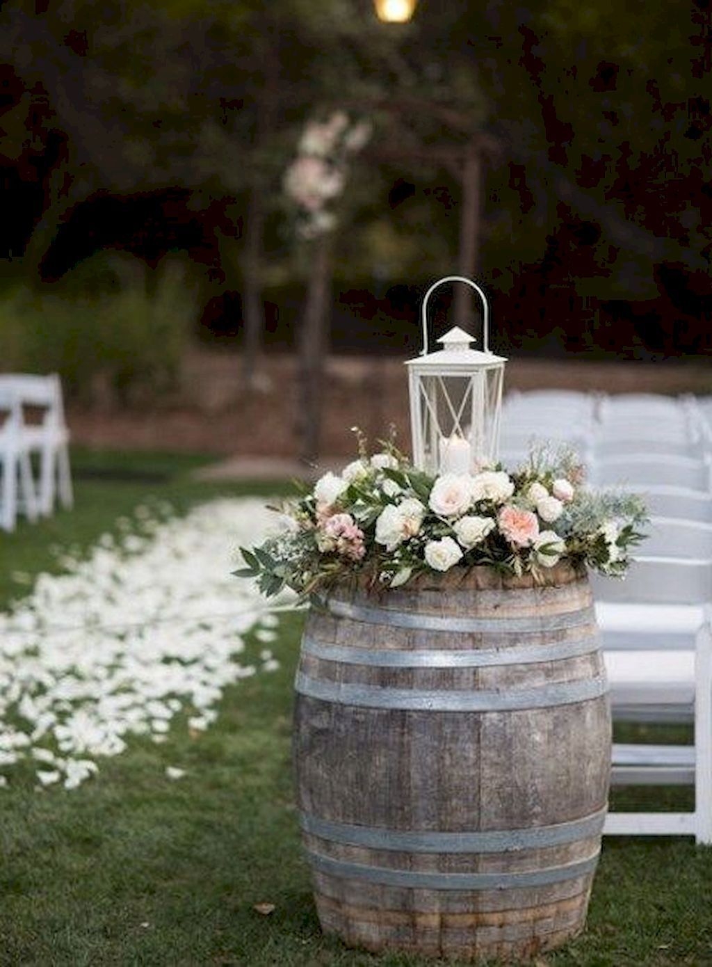 50 Beautiful Backyard Wedding Decor Ideas To Get A Romantic Impression Pimphomee 