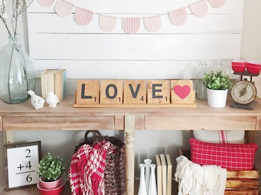 Lovely Valentine Home Decor Ideas For Couples 25