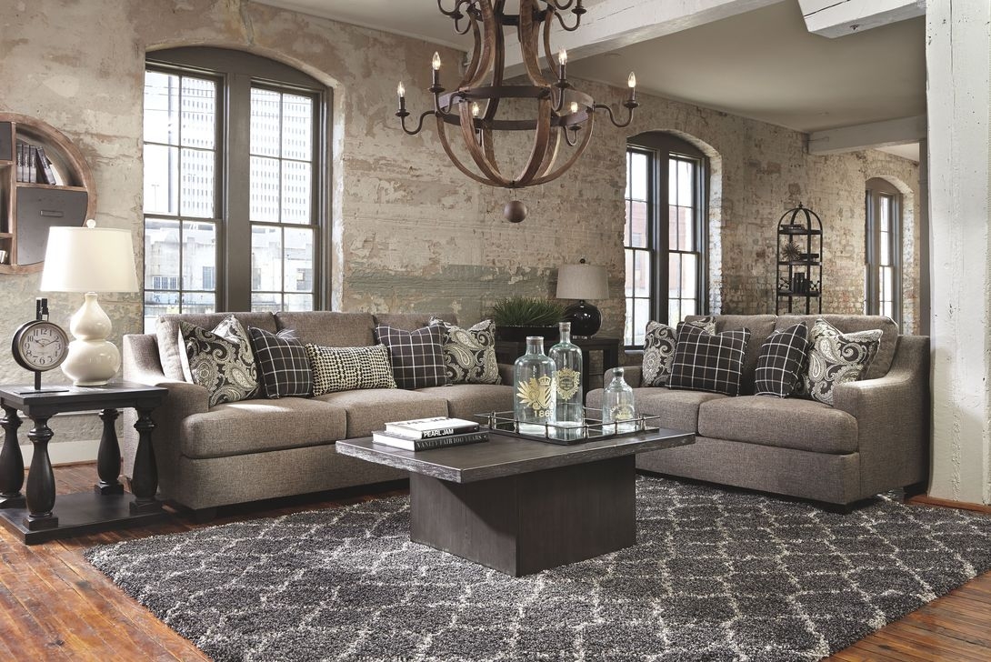 Popular Comfortable Living Room Design Ideas 48 - PIMPHOMEE