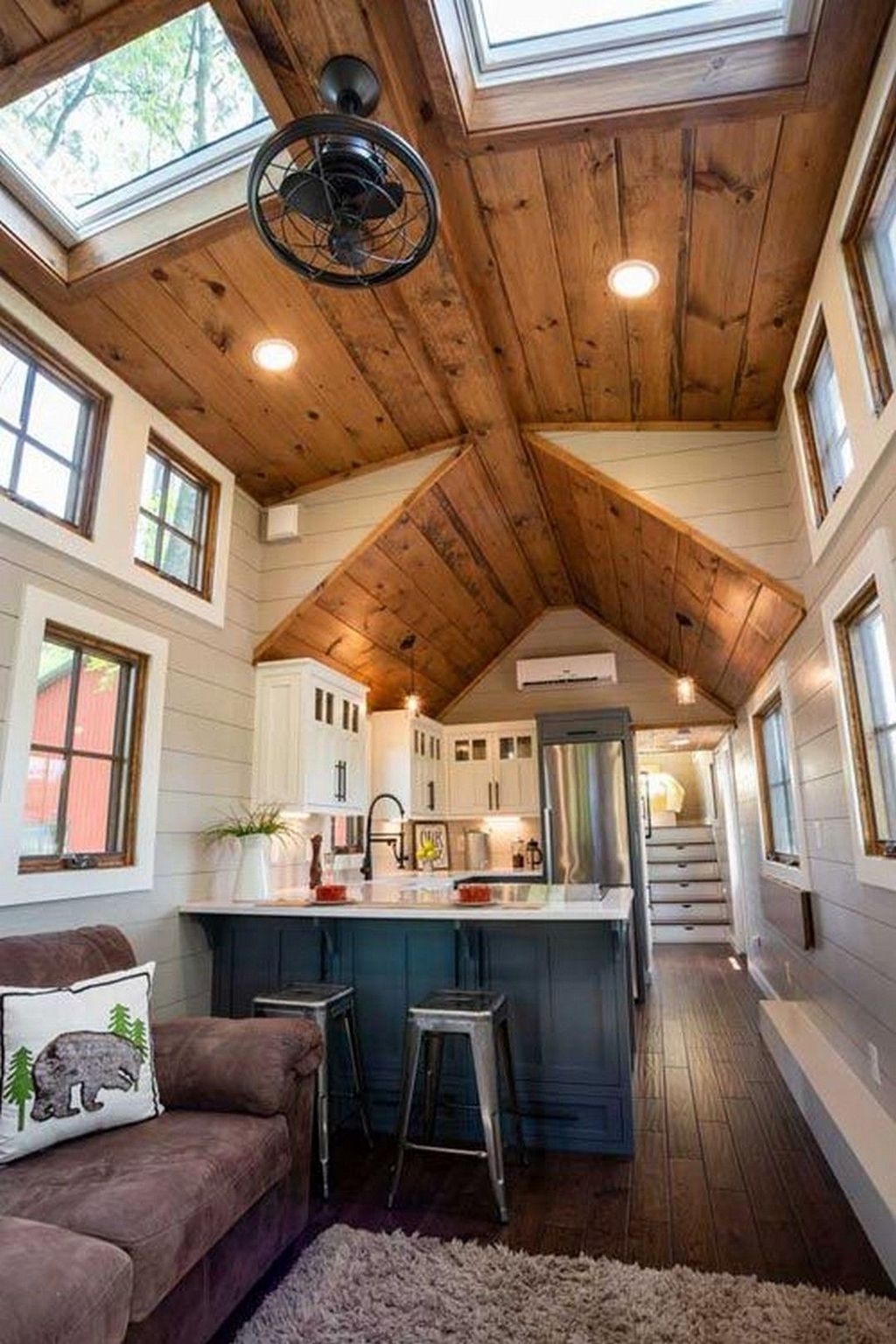 Stunning Tiny House Design Ideas 17 - PIMPHOMEE