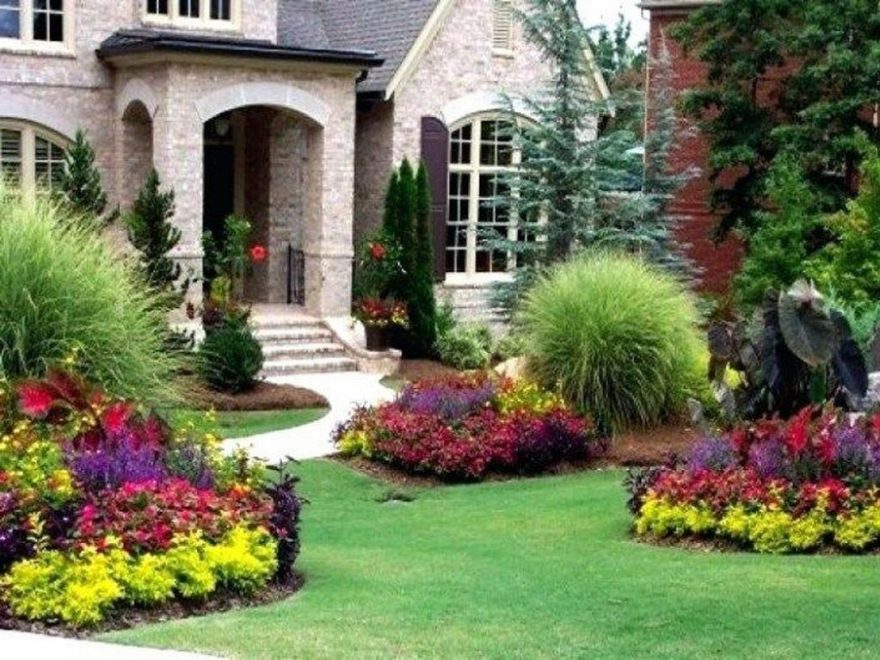 Small Front Yard Garden with Stunning Color Schemes