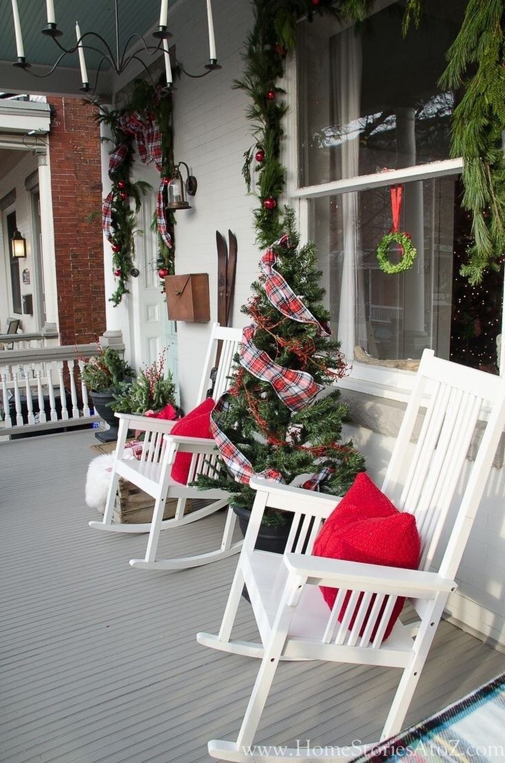 40 Fabulous Christmas Patio Decor Ideas  PIMPHOMEE