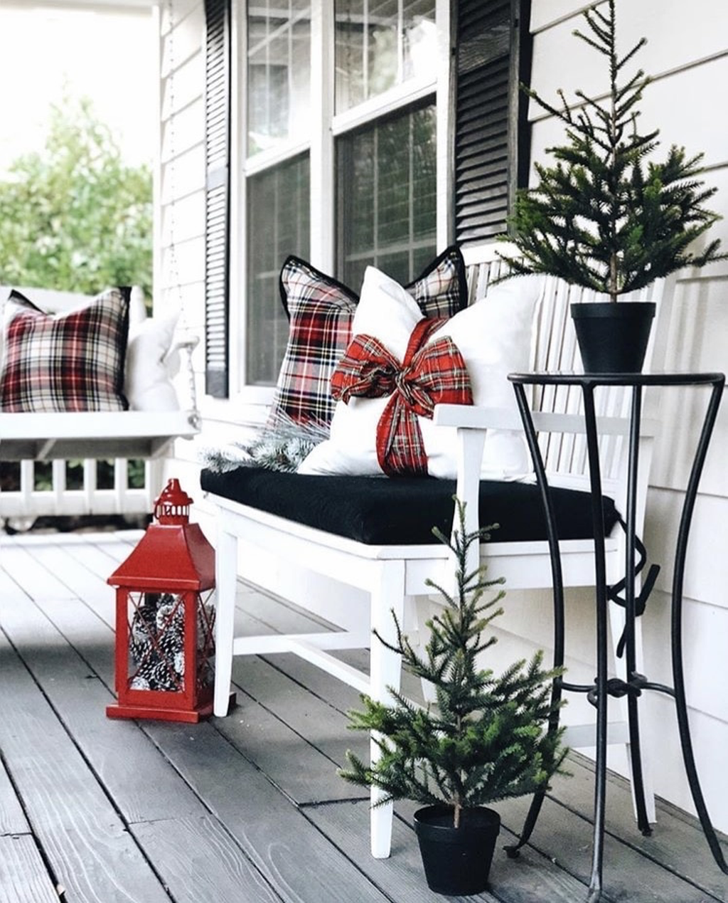 40 Fabulous Christmas Patio Decor Ideas PIMPHOMEE