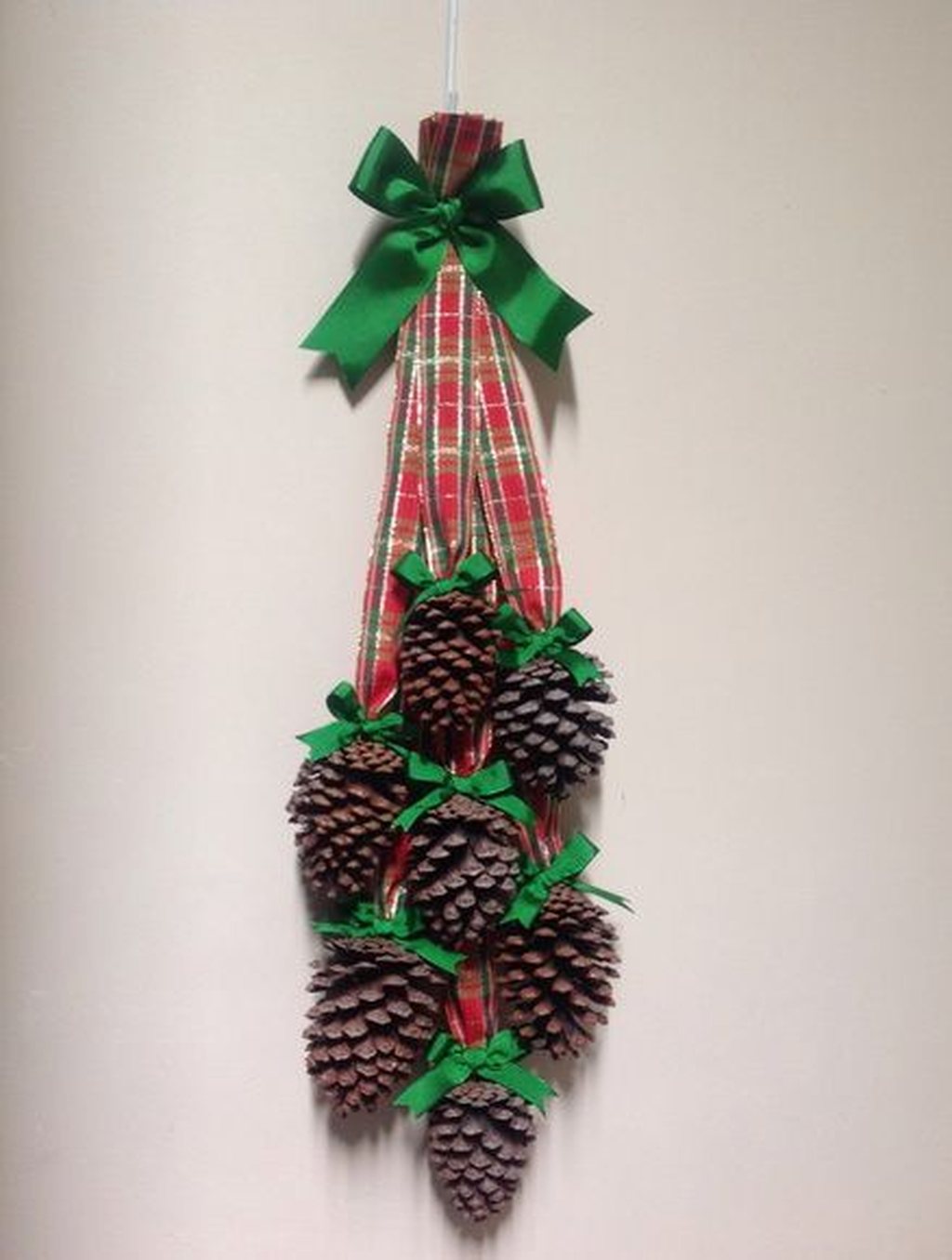 48 Fabulous Christmas Pine Cone Decorations  PIMPHOMEE