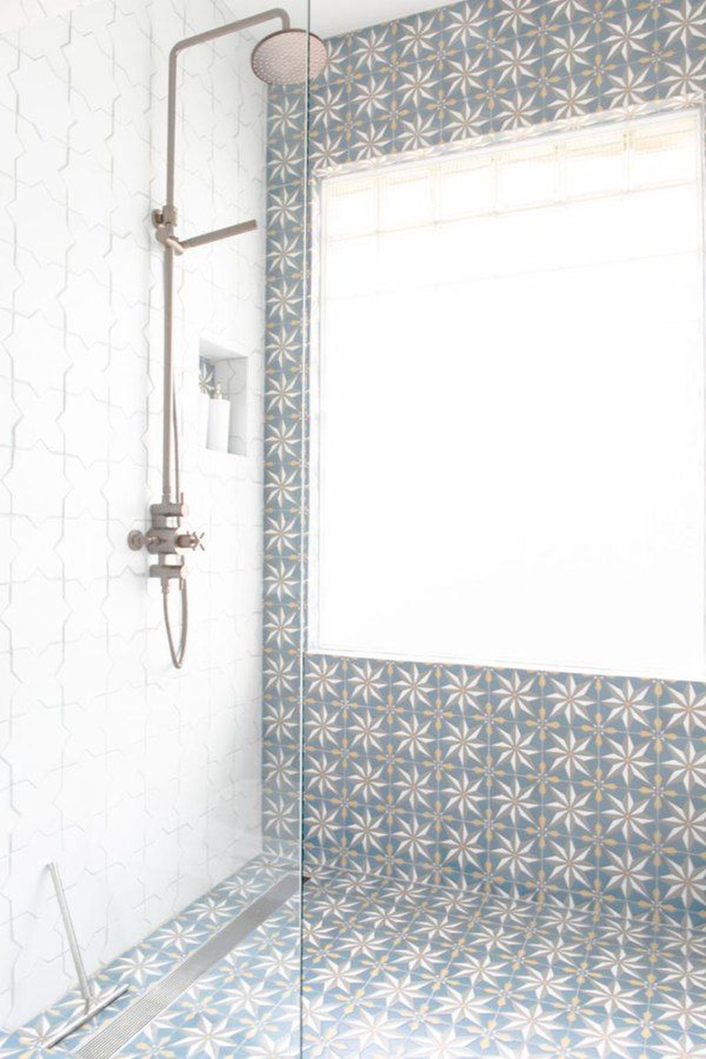 Lovely Bathroom Ceramic Tile Ideas You Should Copy 11 Pimphomee 2802