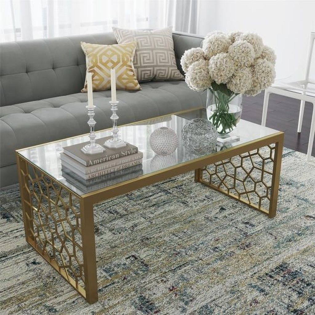 31 Beautiful Living Room Coffee Table Decor Ideas - PIMPHOMEE