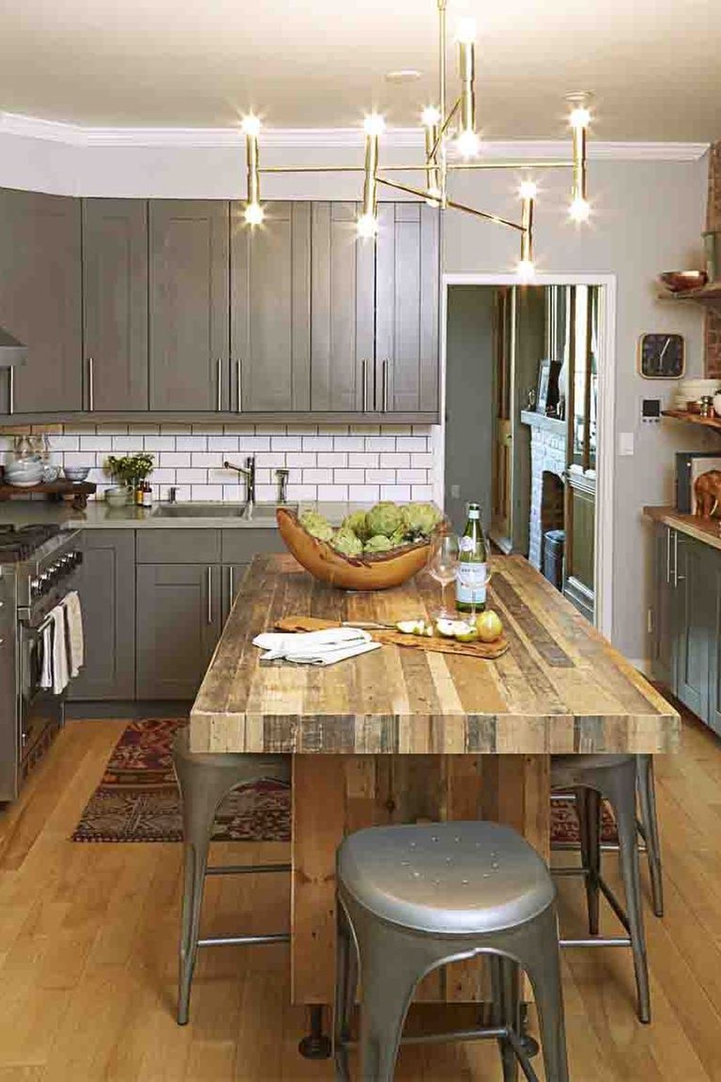 34 Gorgeous Small Kitchen And Dining Room Design Ideas - PIMPHOMEE