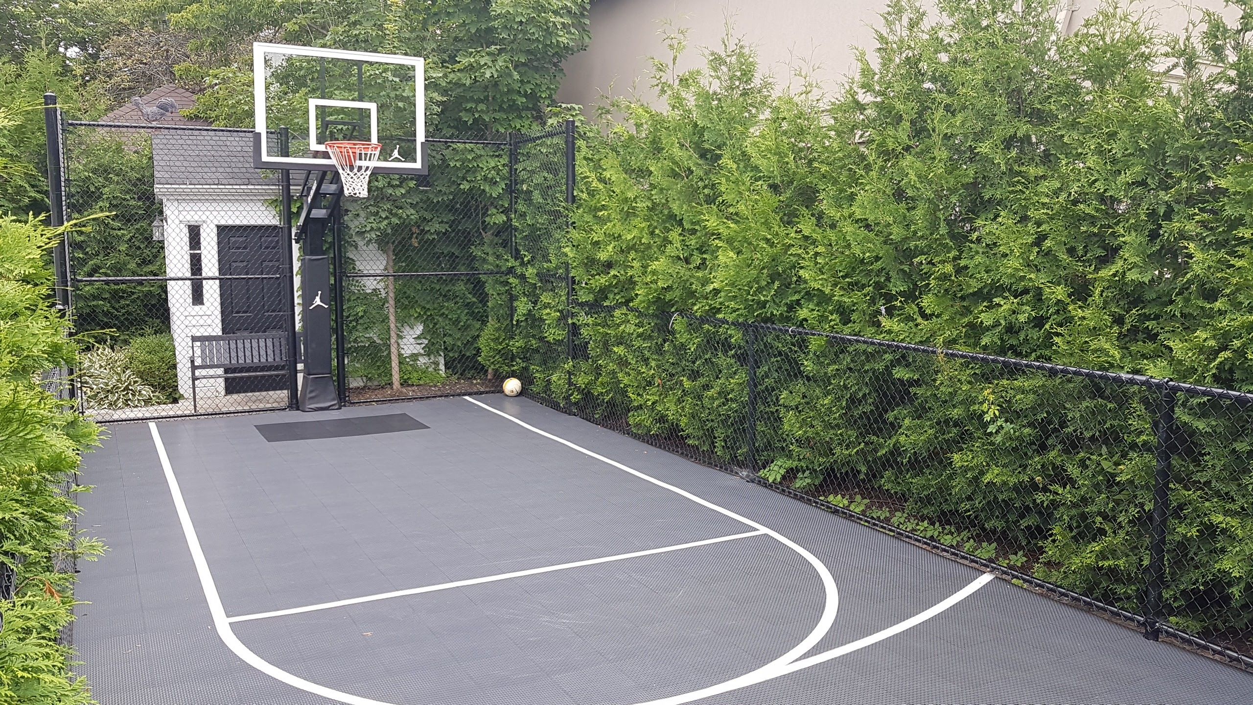 20+ Small Backyard Basketball Court - PIMPHOMEE