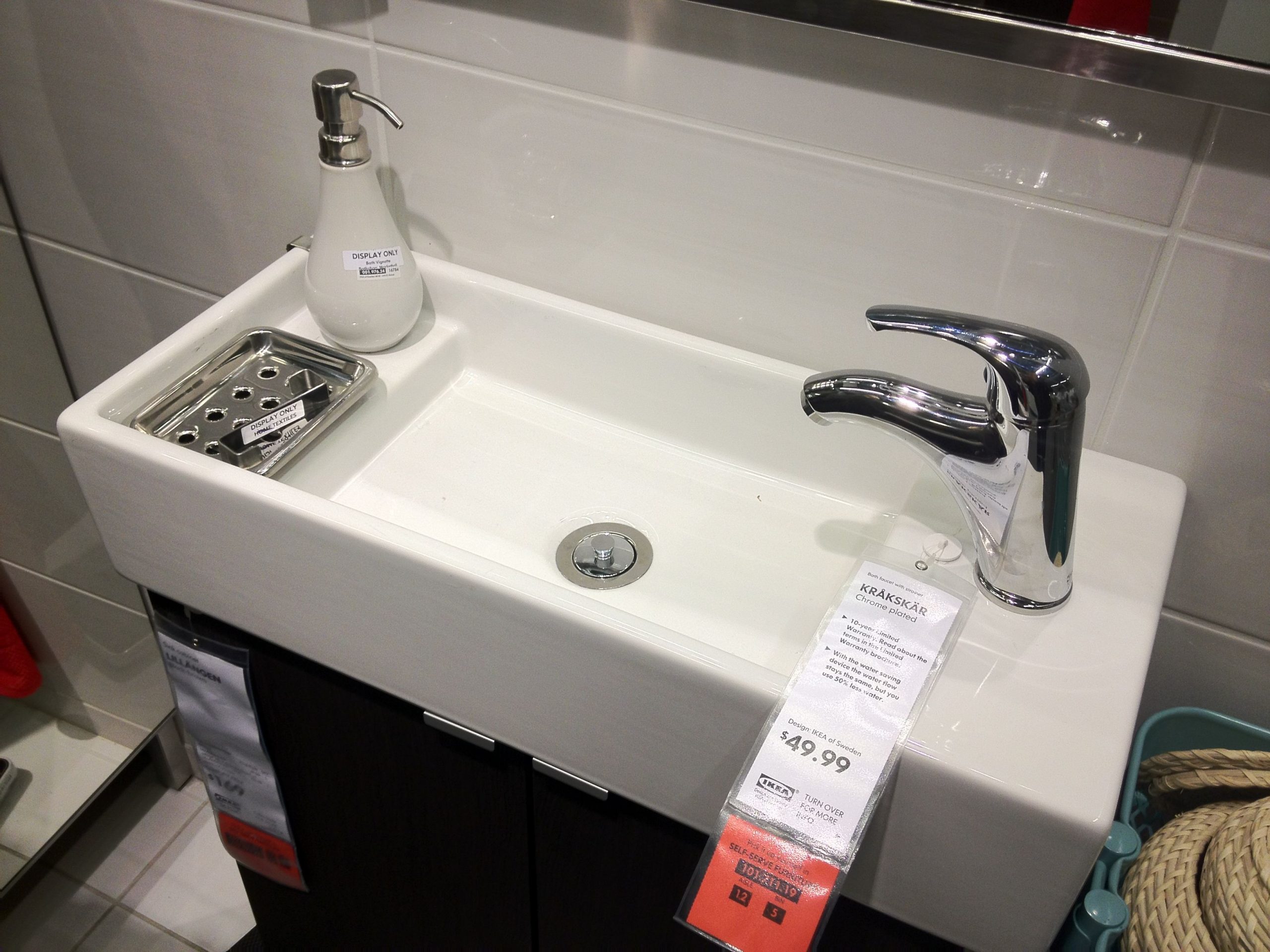 bathroom sink for small spaces