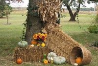 Front Yard Fall Decor